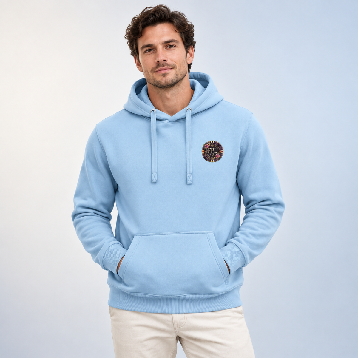 Hoodie Grinder Deluxe FPL × PK9 bleu ciel — visuel e-commerce 7 sur 10