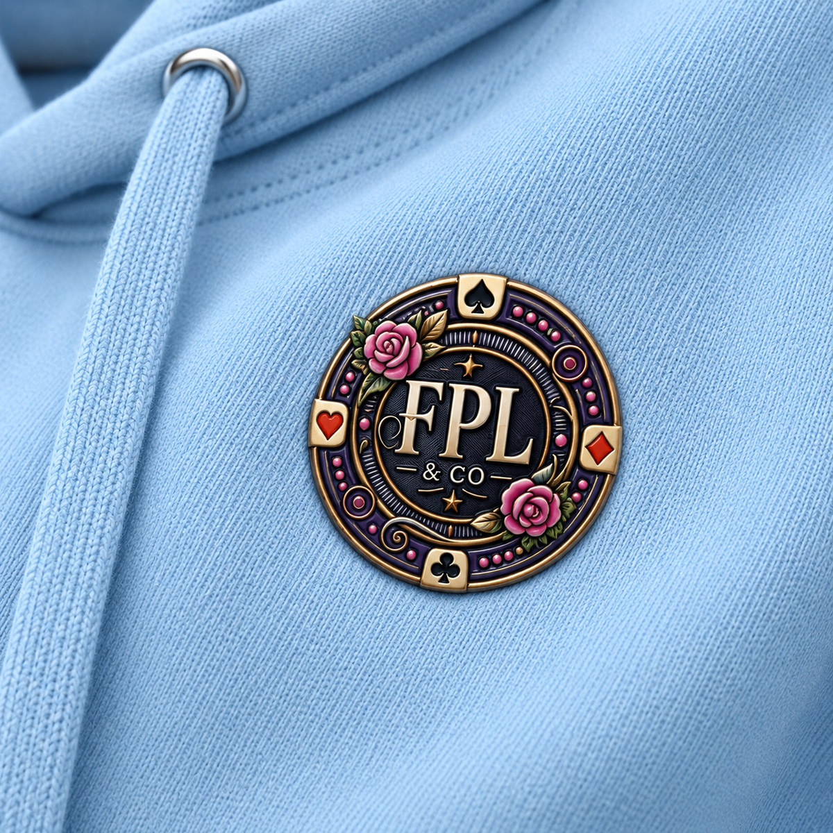 Hoodie Grinder Deluxe FPL × PK9 bleu ciel — visuel e-commerce 8 sur 10