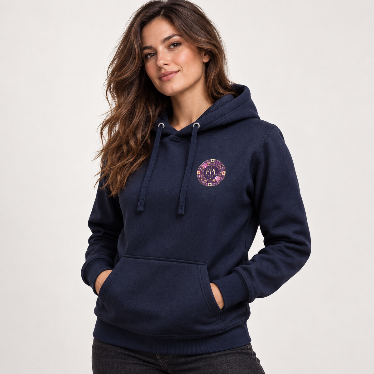 Hoodie Grinder Deluxe FPL × PK9 bleu nuit — visuel e-commerce 5 sur 10