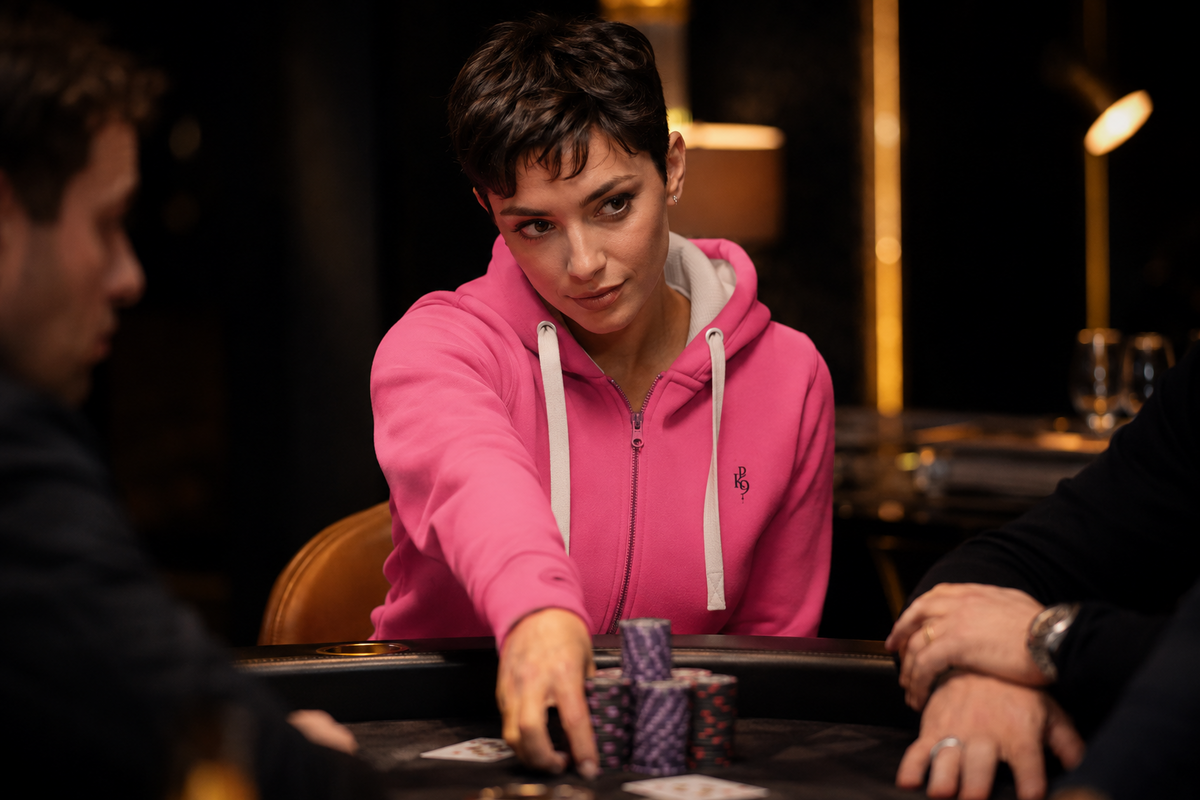 Joueuse portant le Zipper Deluxe High Roller rose PK9
