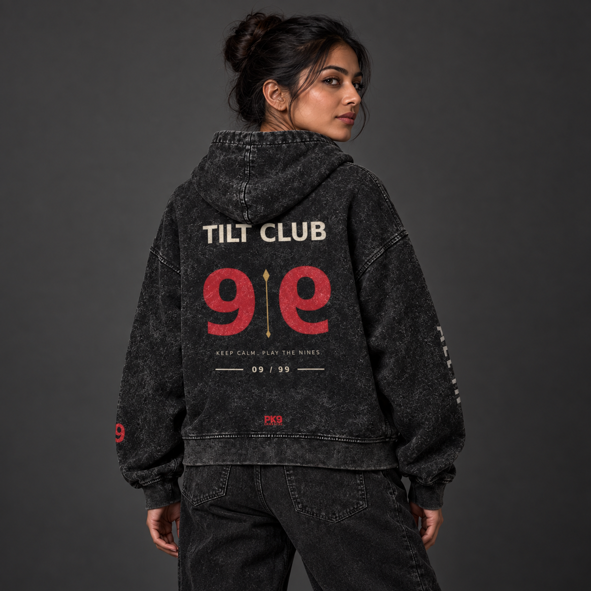 Hoodie PK9 TILT CLUB femme, coupe oversize et motif dos en trois-quarts