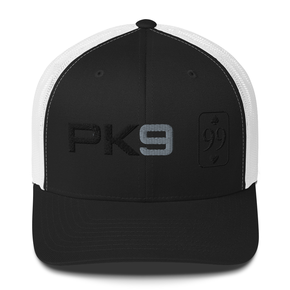 Casquette Trucker Essential — Noir Blanc — vue de face