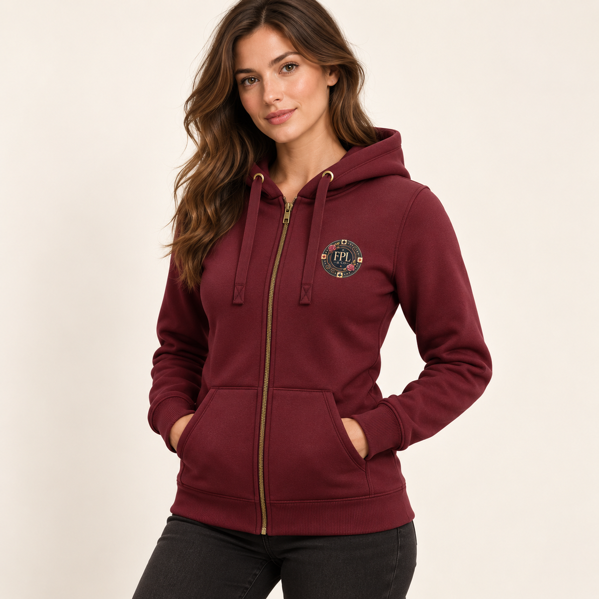 Zipper Deluxe FPL × PK9 — Bordeaux — porté femme trois-quarts